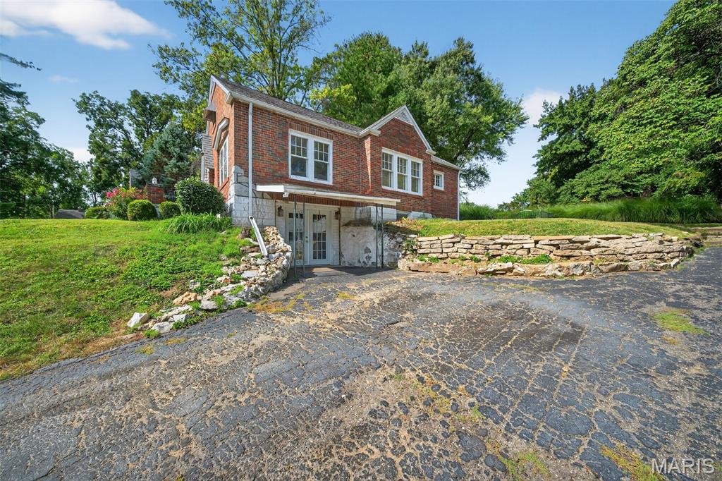125 S Gatty Drive
