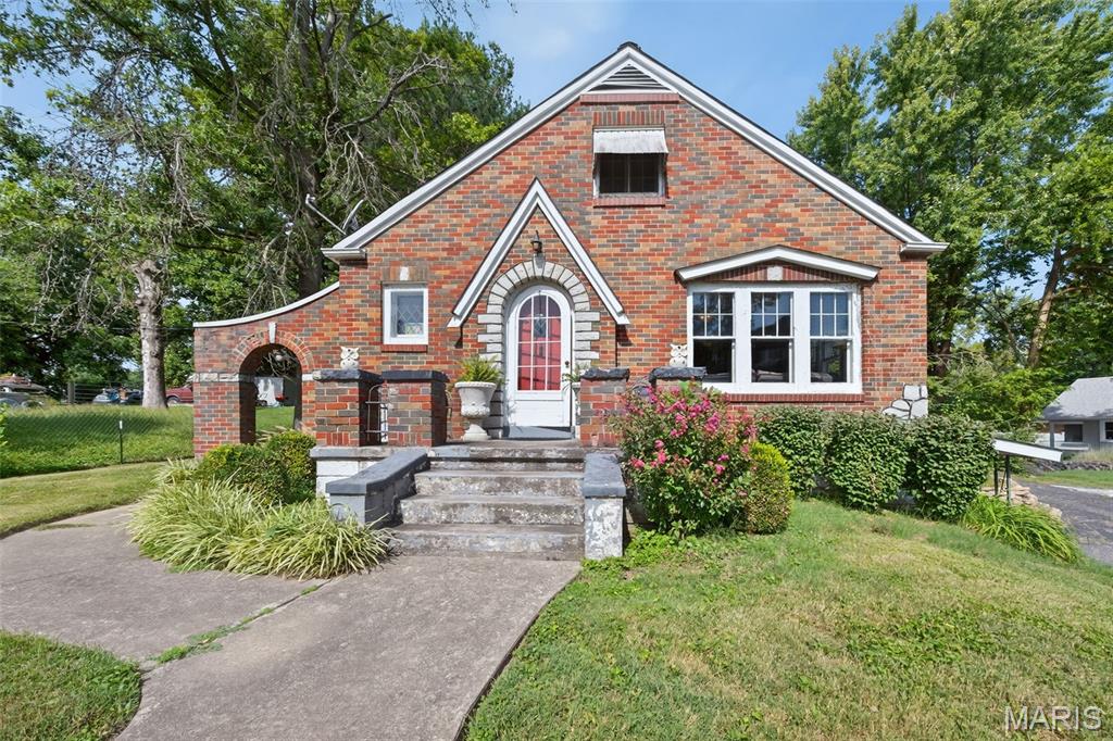 125 S Gatty Drive