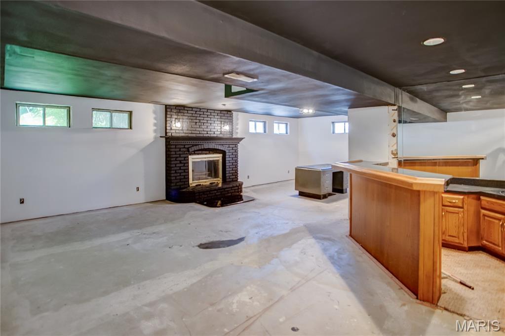 5868 Hightower Drive
