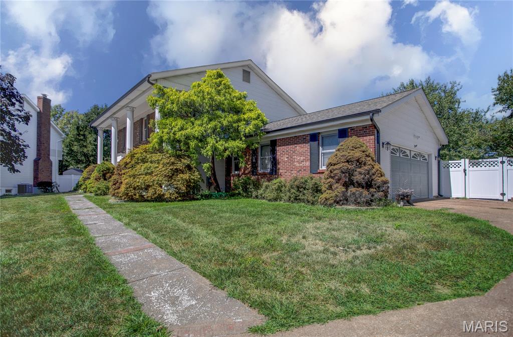 5868 Hightower Drive