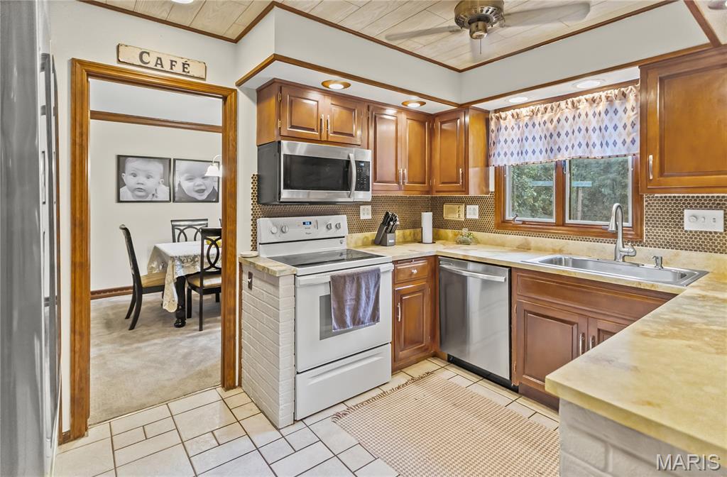 5200 Little Creek Lane