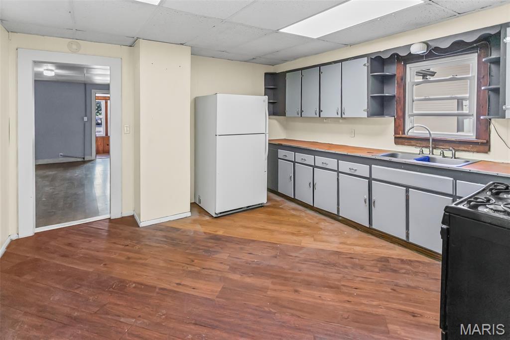 405 Pleasant Street