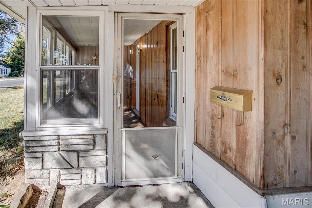 405 Pleasant Street