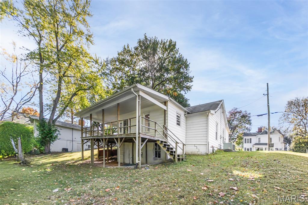 405 Pleasant Street