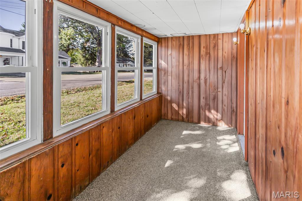 405 Pleasant Street