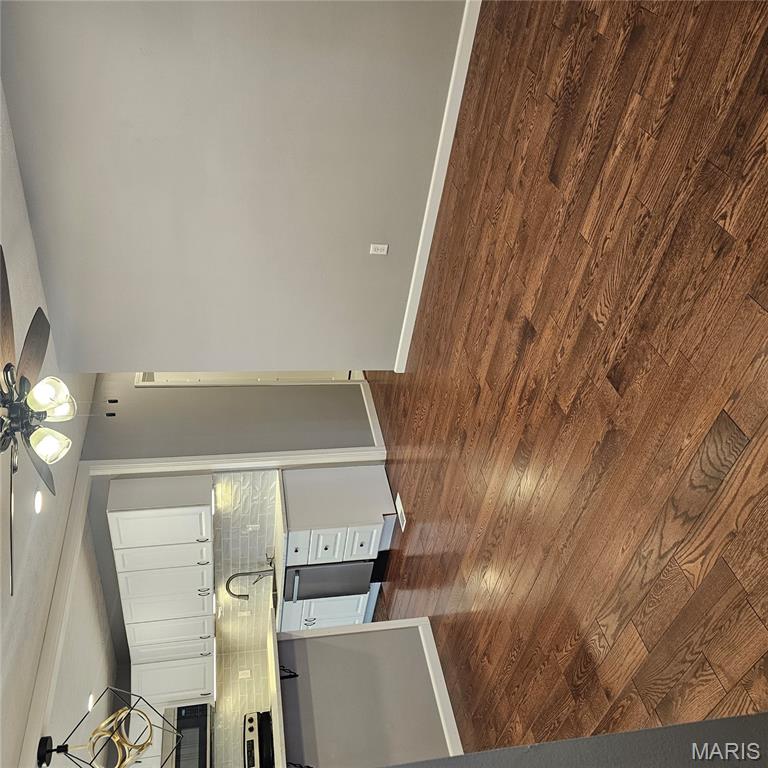 1205 Sir Lancelot Lane