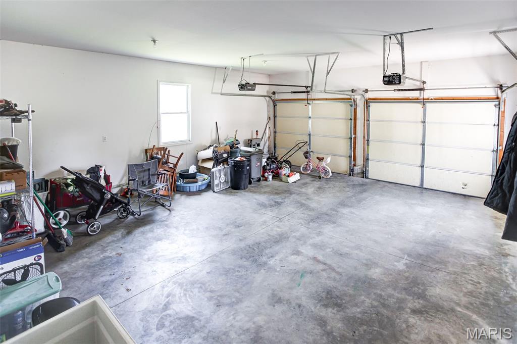 902 Lillian Court
