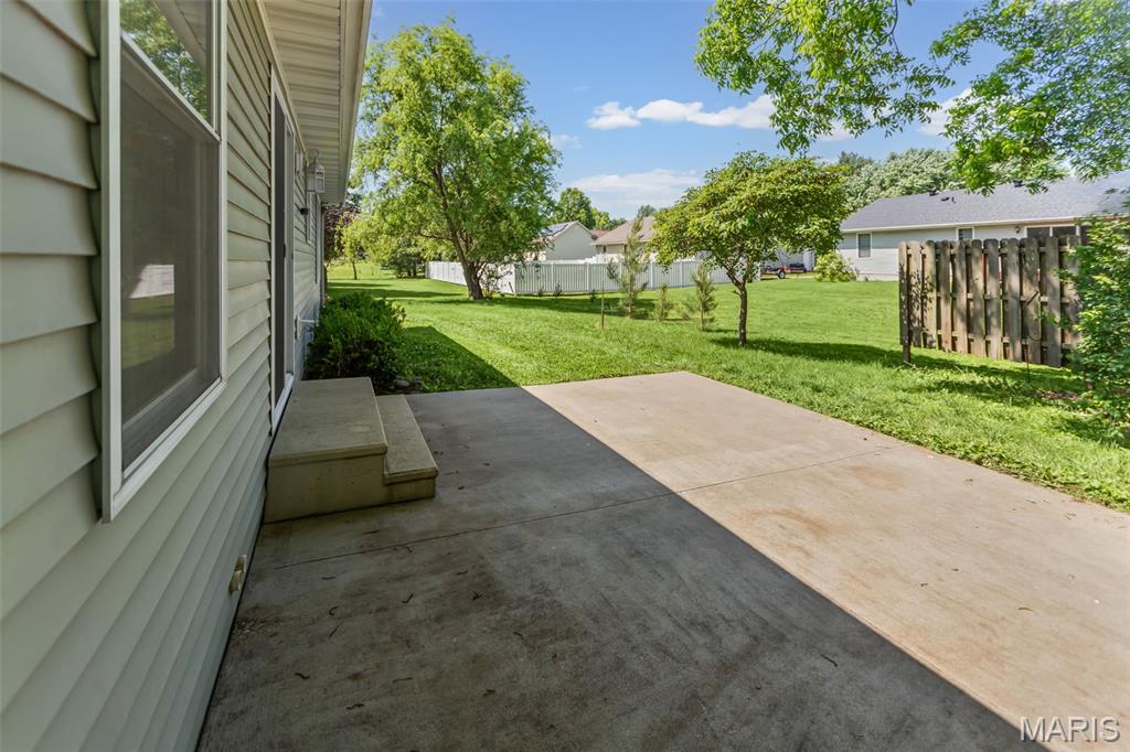 902 Lillian Court