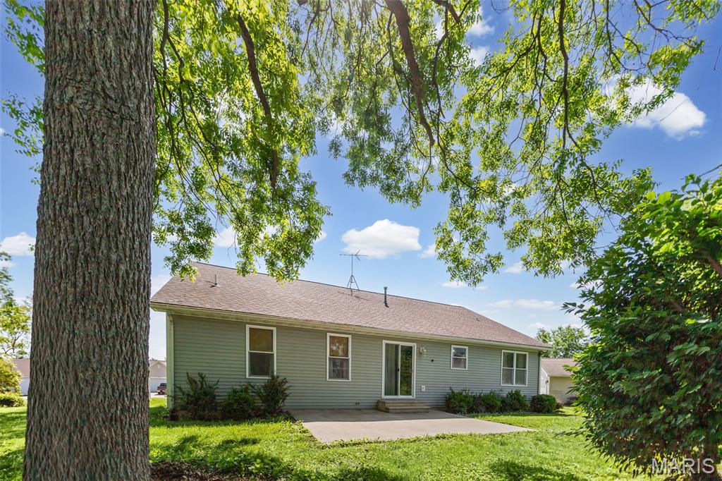 902 Lillian Court