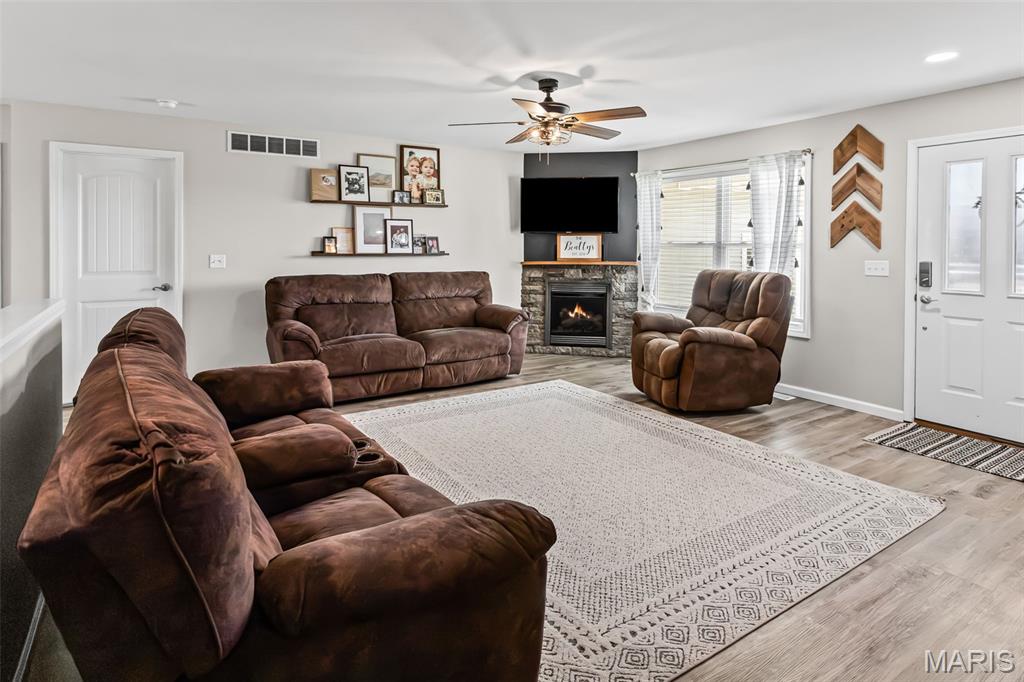 902 Lillian Court