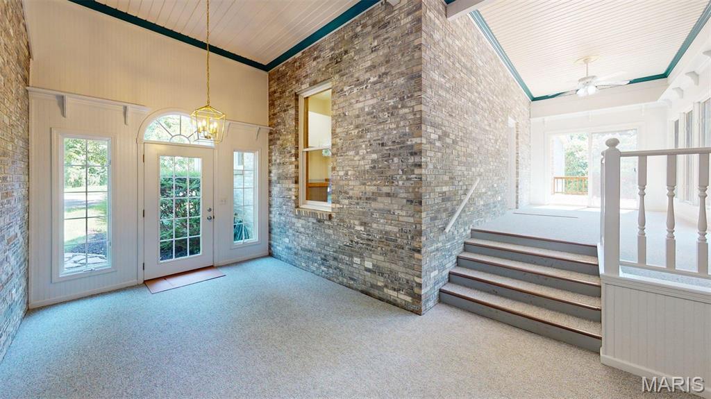5125 Valleyview Drive