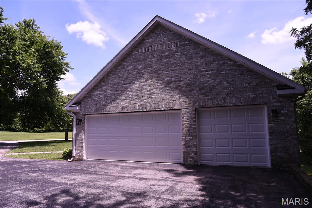 5125 Valleyview Drive