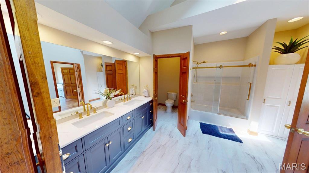 5125 Valleyview Drive