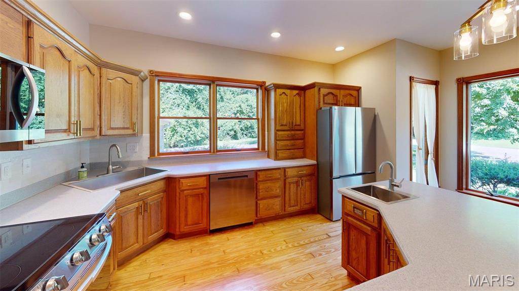 5125 Valleyview Drive