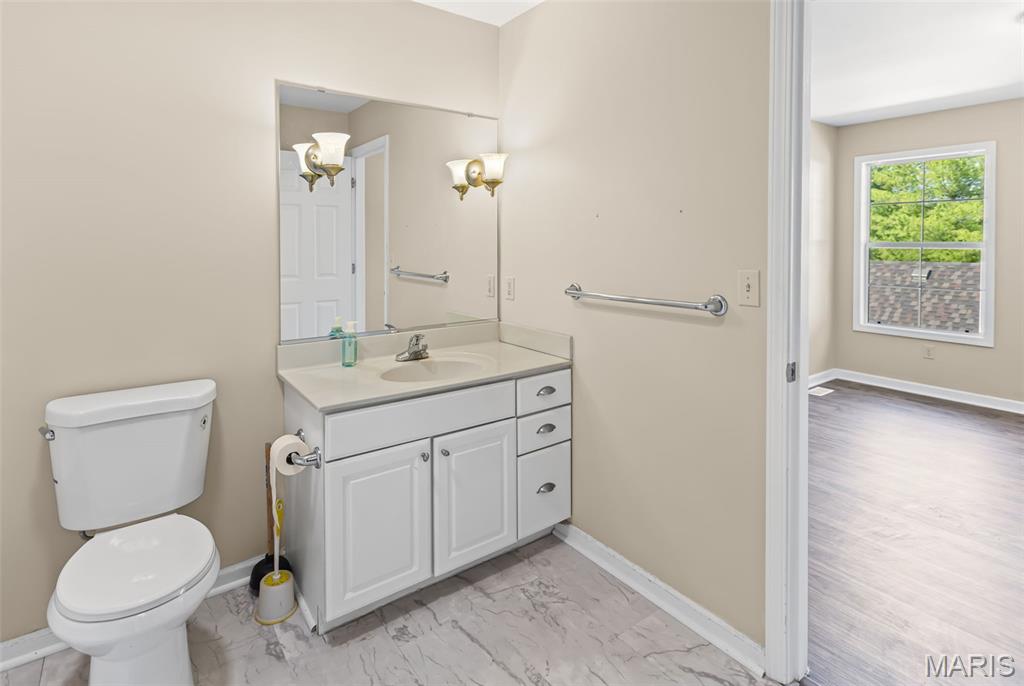 5013 River Aire Drive Unit: 3