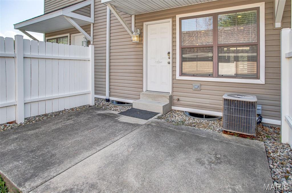 5013 River Aire Drive Unit: 3