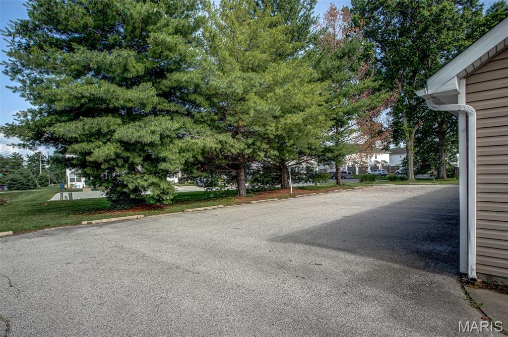 5013 River Aire Drive Unit: 3