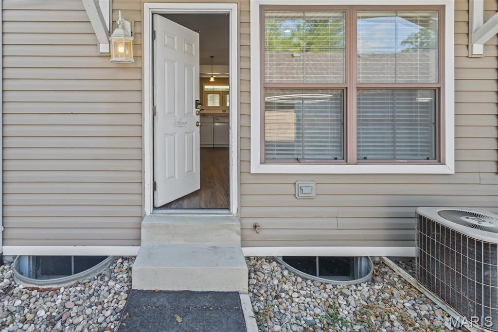 5013 River Aire Drive Unit: 3