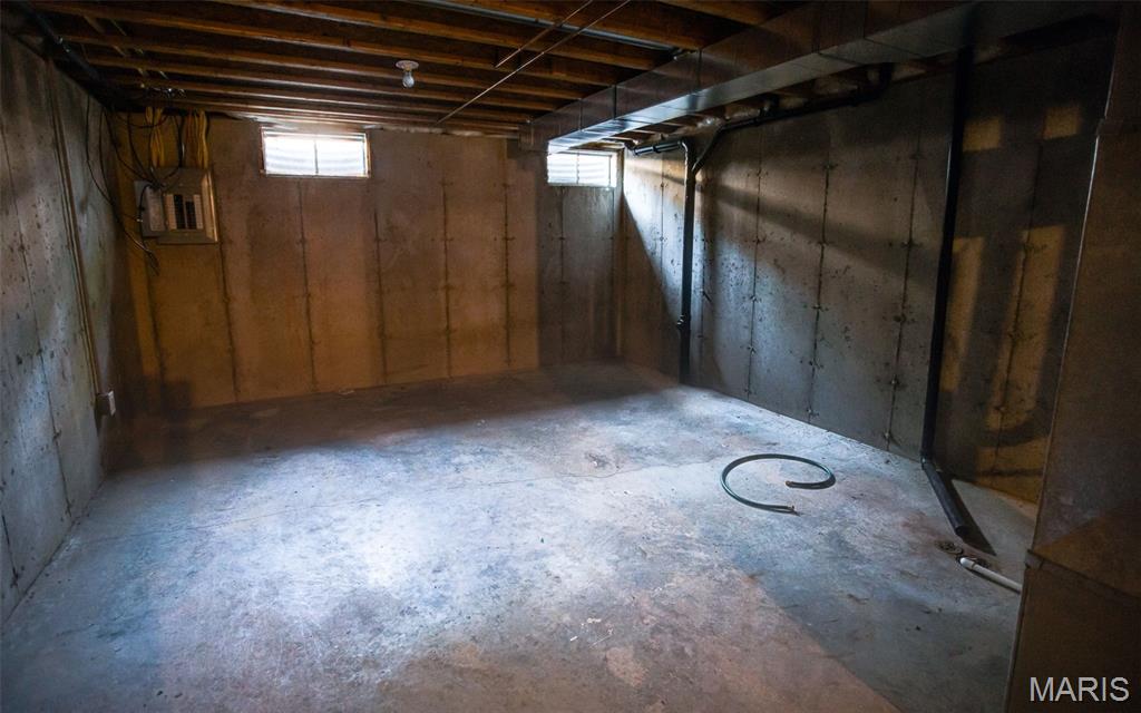 5013 River Aire Drive Unit: 3
