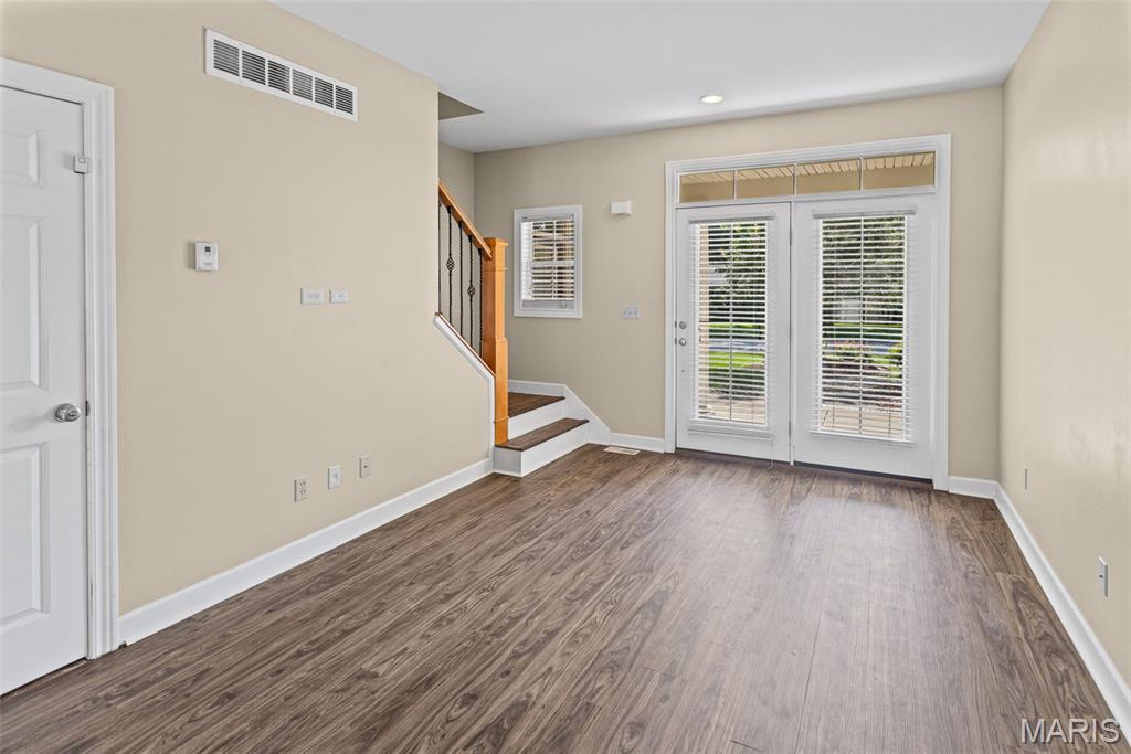 5013 River Aire Drive Unit: 3