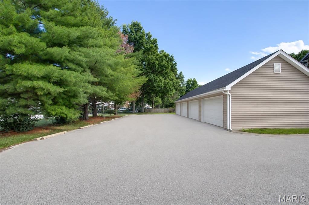 5013 River Aire Drive Unit: 3
