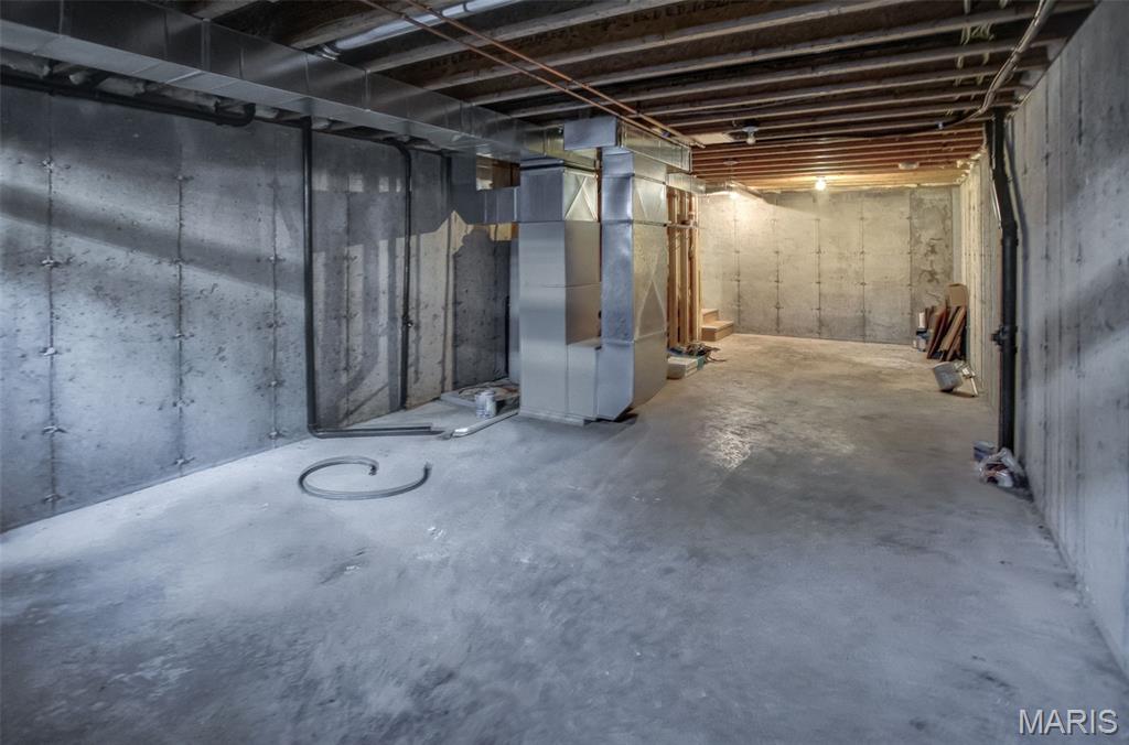 5013 River Aire Drive Unit: 3