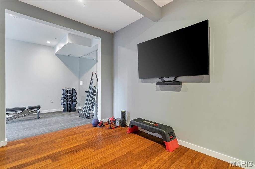 4101 Laclede Avenue Unit: 202