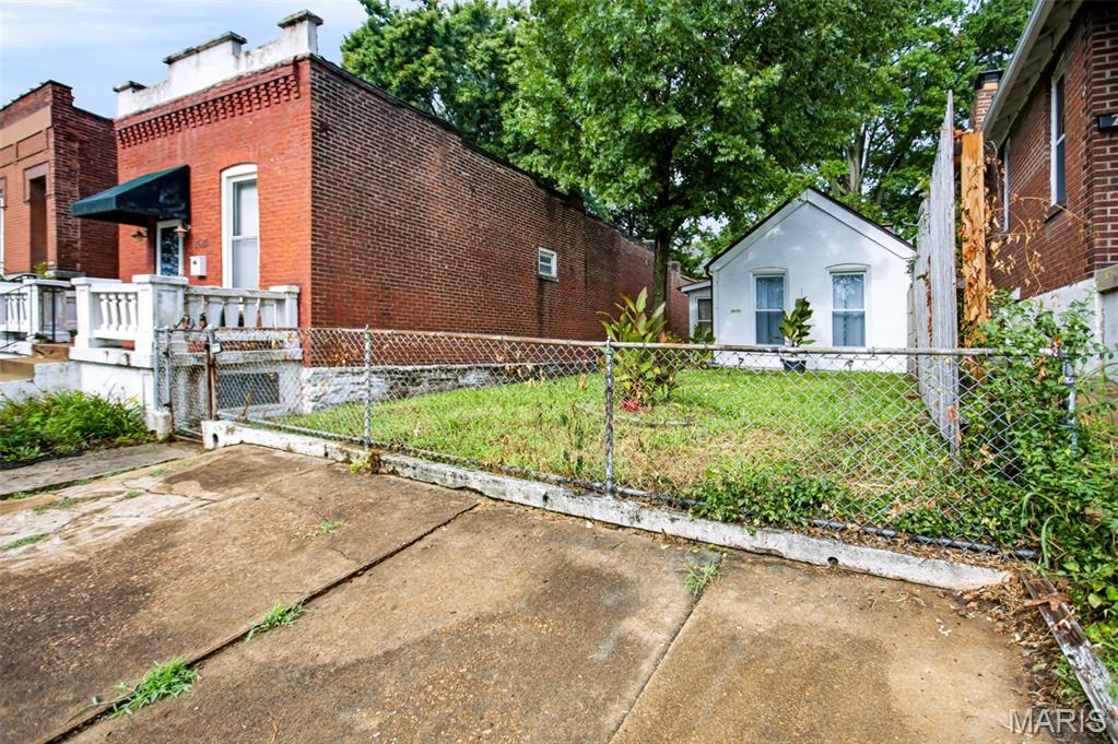2619 Michigan