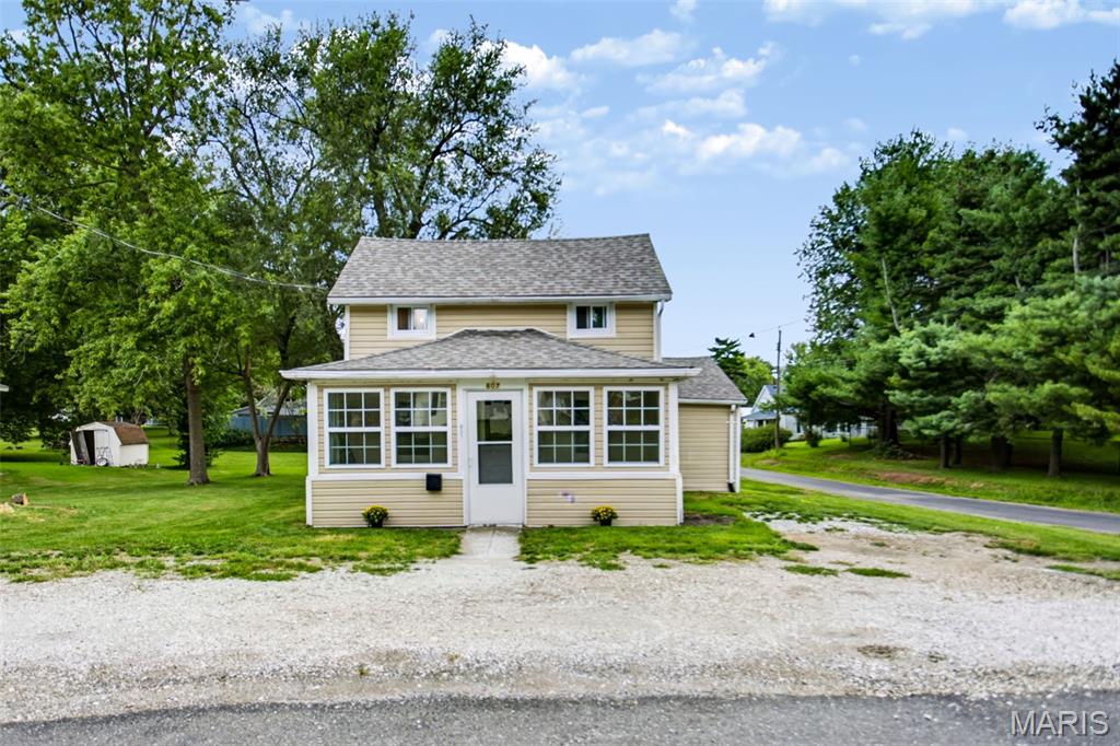 607 Walnut Street