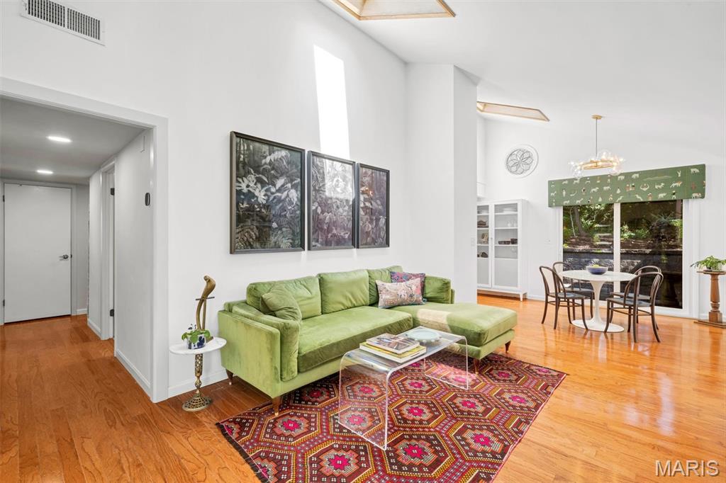1458 Pine Row Court