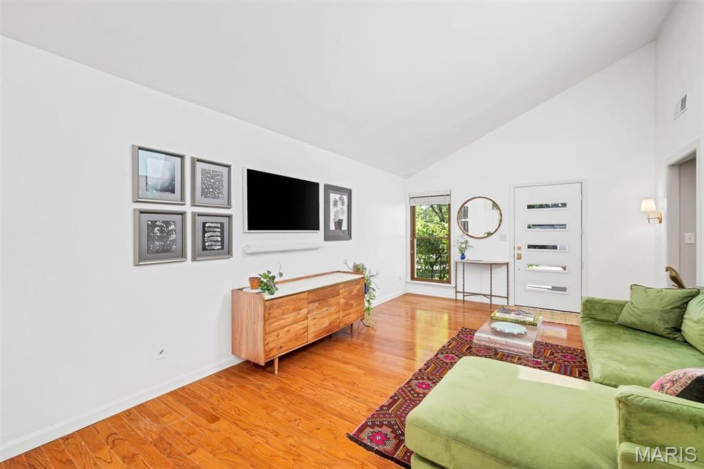 1458 Pine Row Court