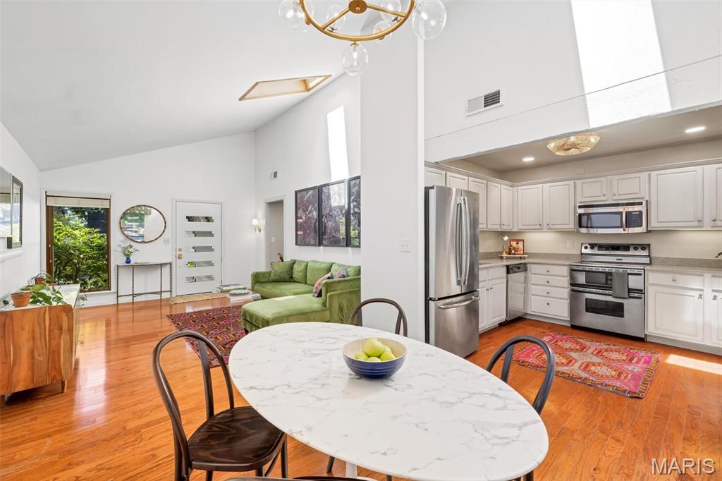 1458 Pine Row Court