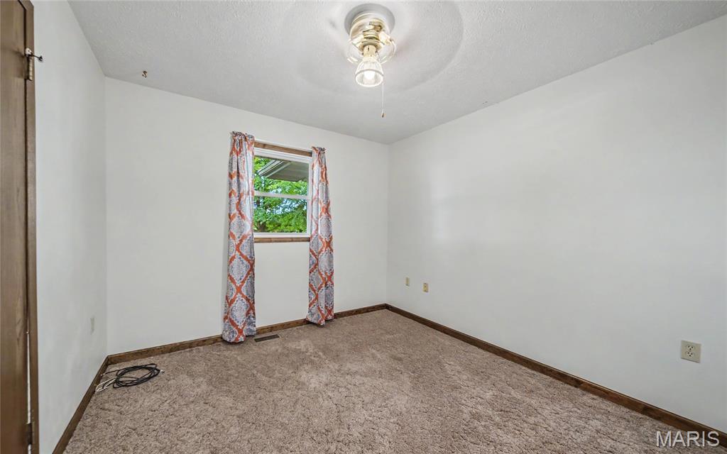 18435 Old Highway 67