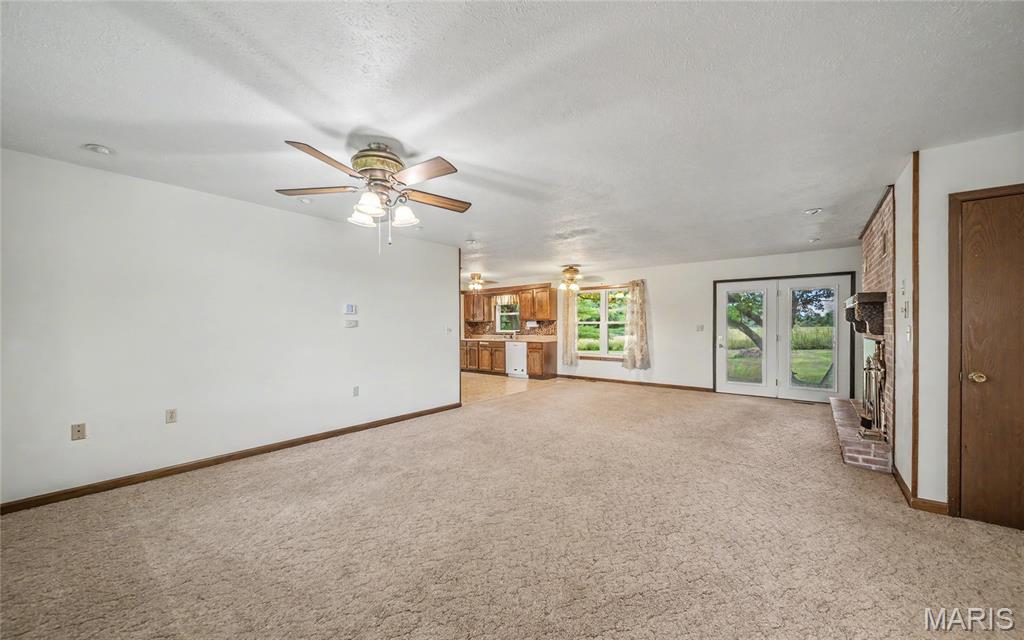 18435 Old Highway 67