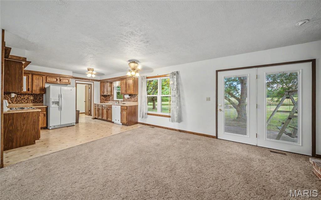 18435 Old Highway 67