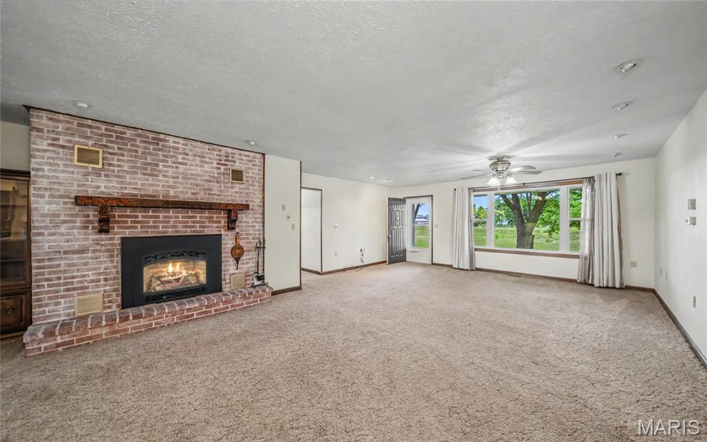 18435 Old Highway 67