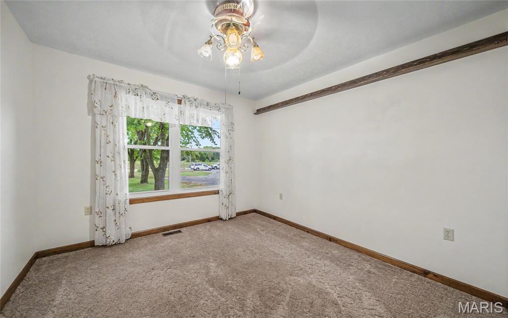 18435 Old Highway 67