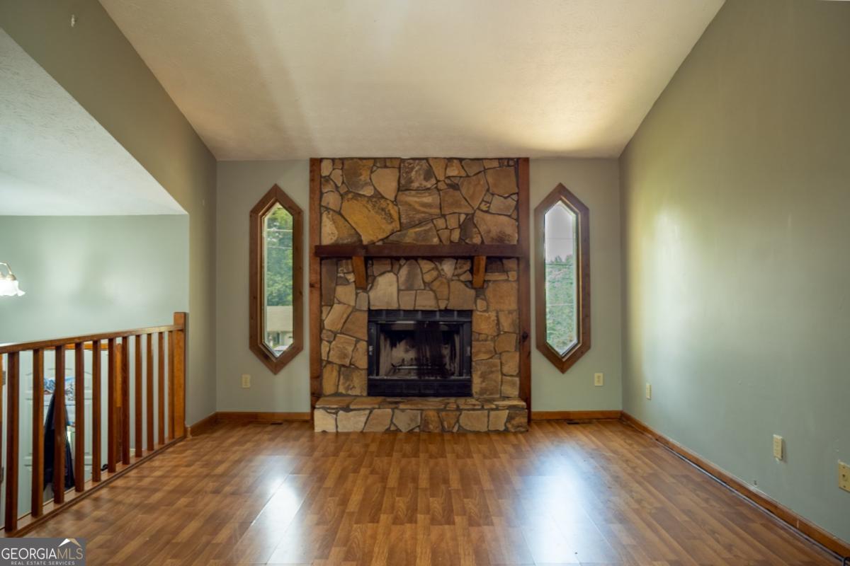 381 Windsor Walk SE