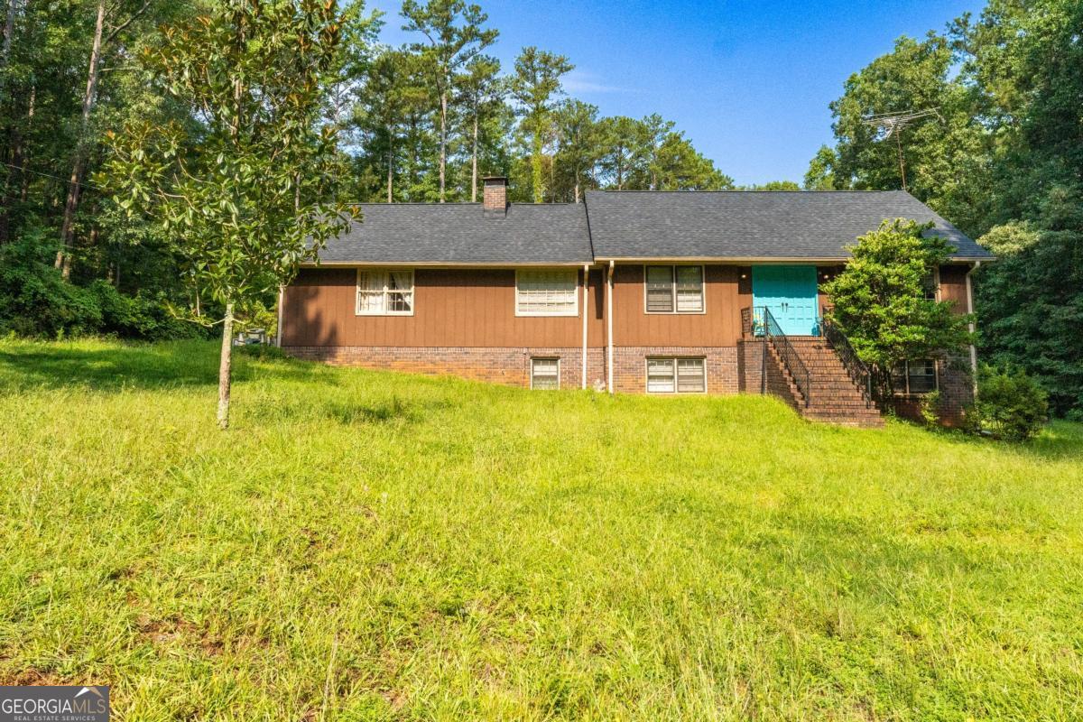 2911 Happy Hollow Drive SE