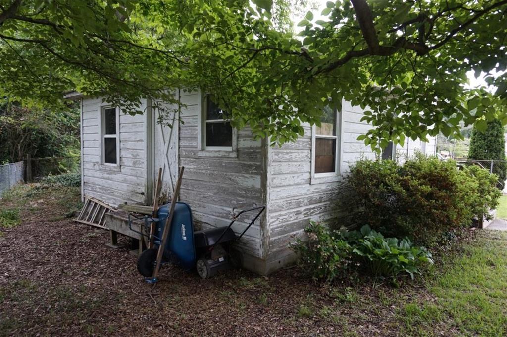 829 Warren Drive