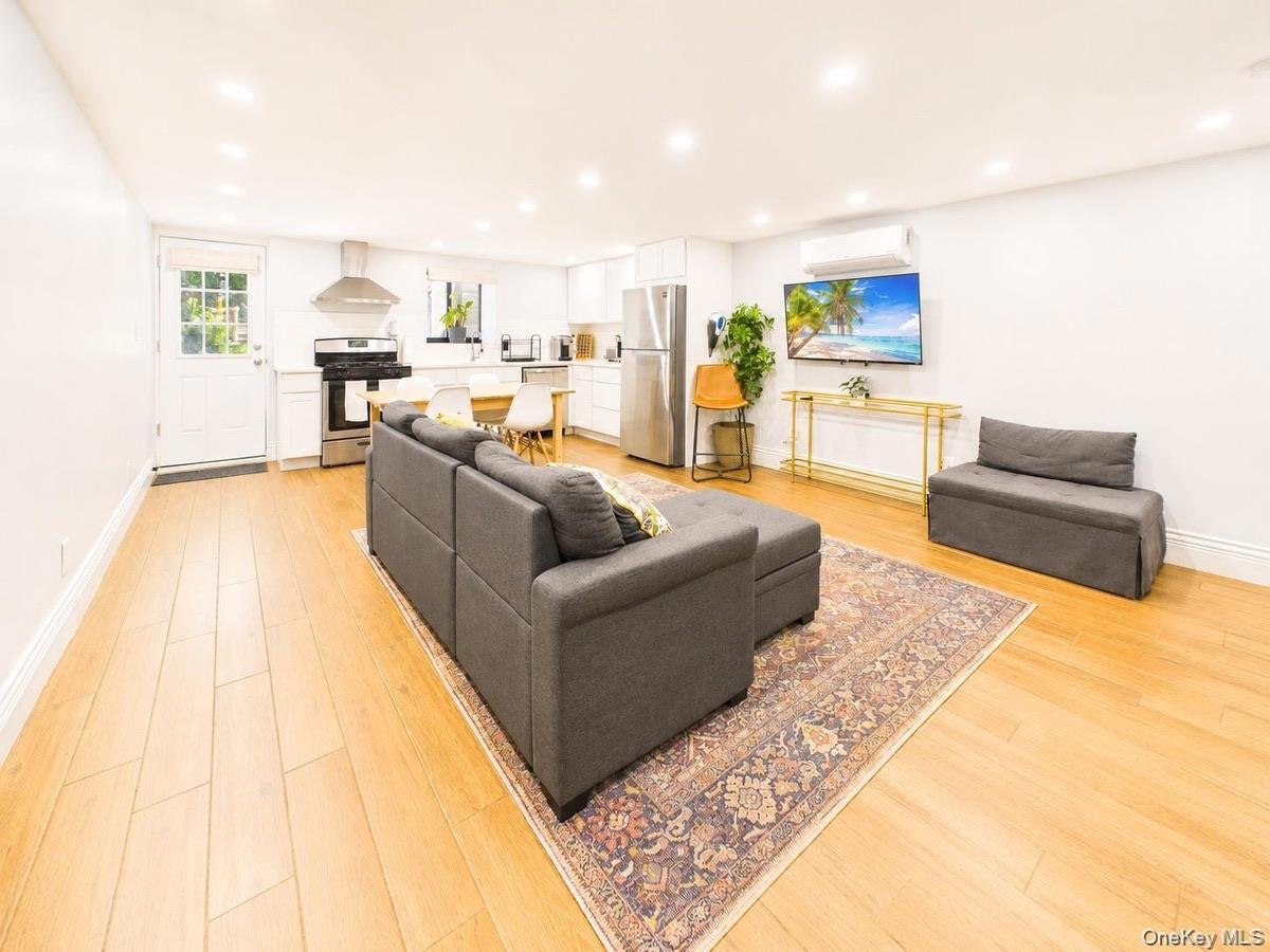 3 Jardine Place Unit: 1F
