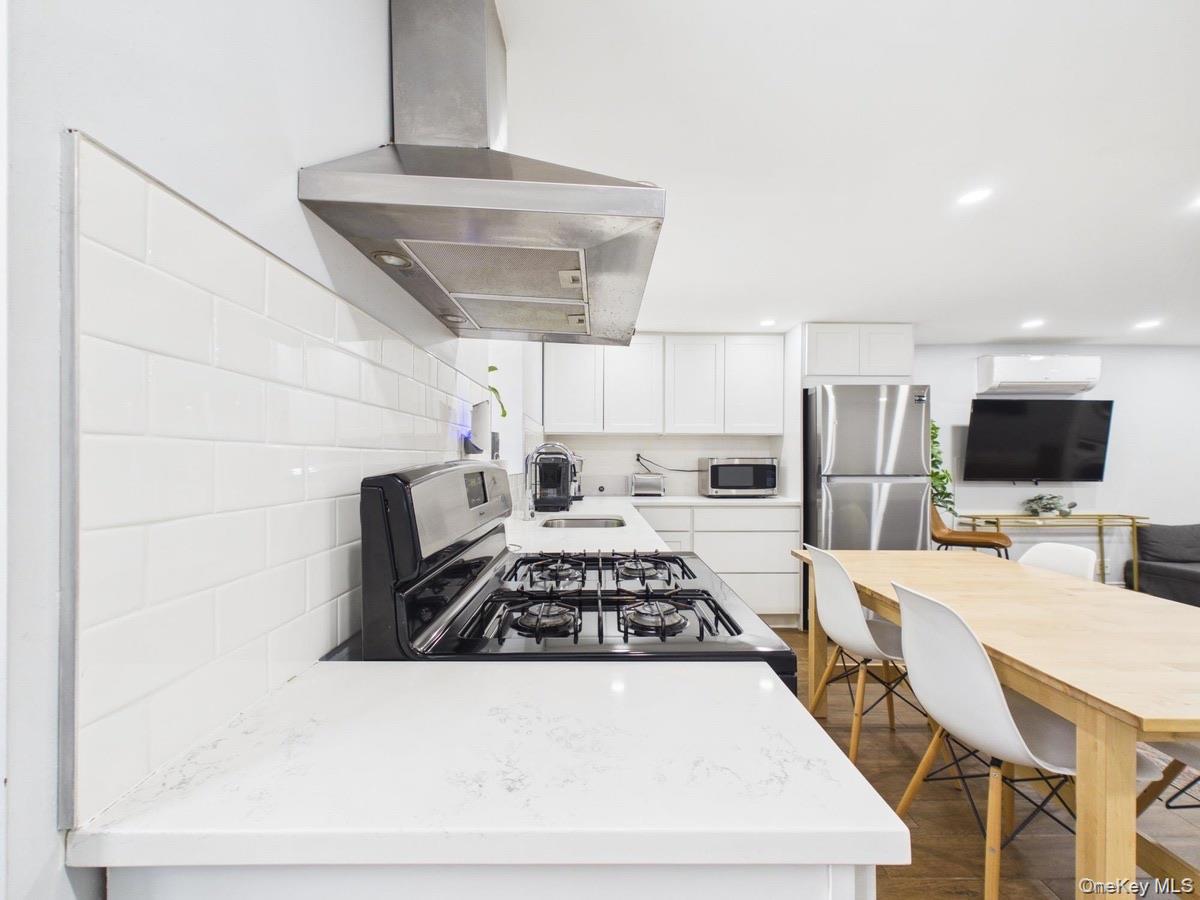3 Jardine Place Unit: 1F