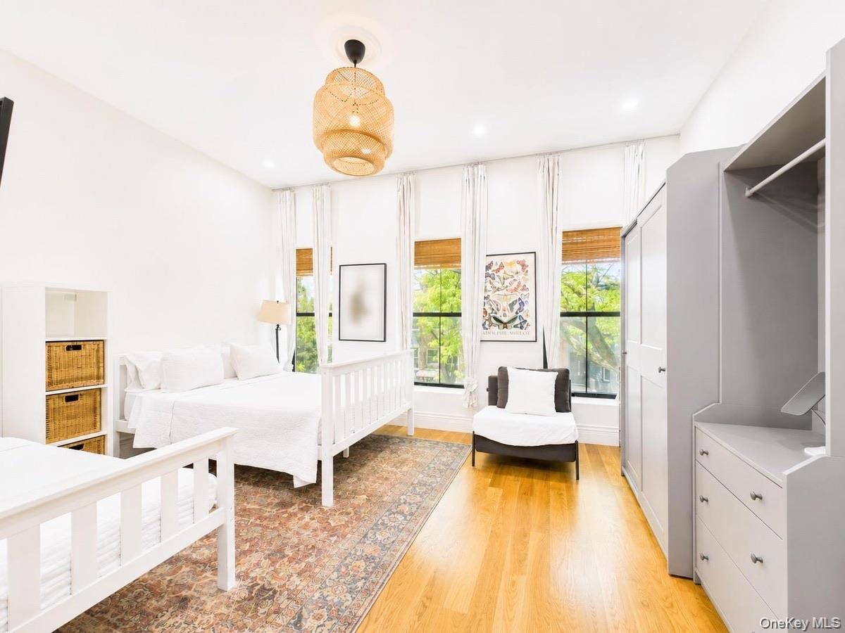 3 Jardine Place Unit: 2F