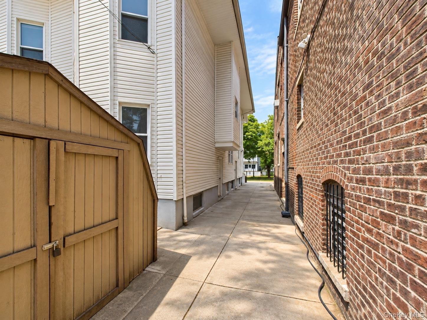 1212 Glenwood Road