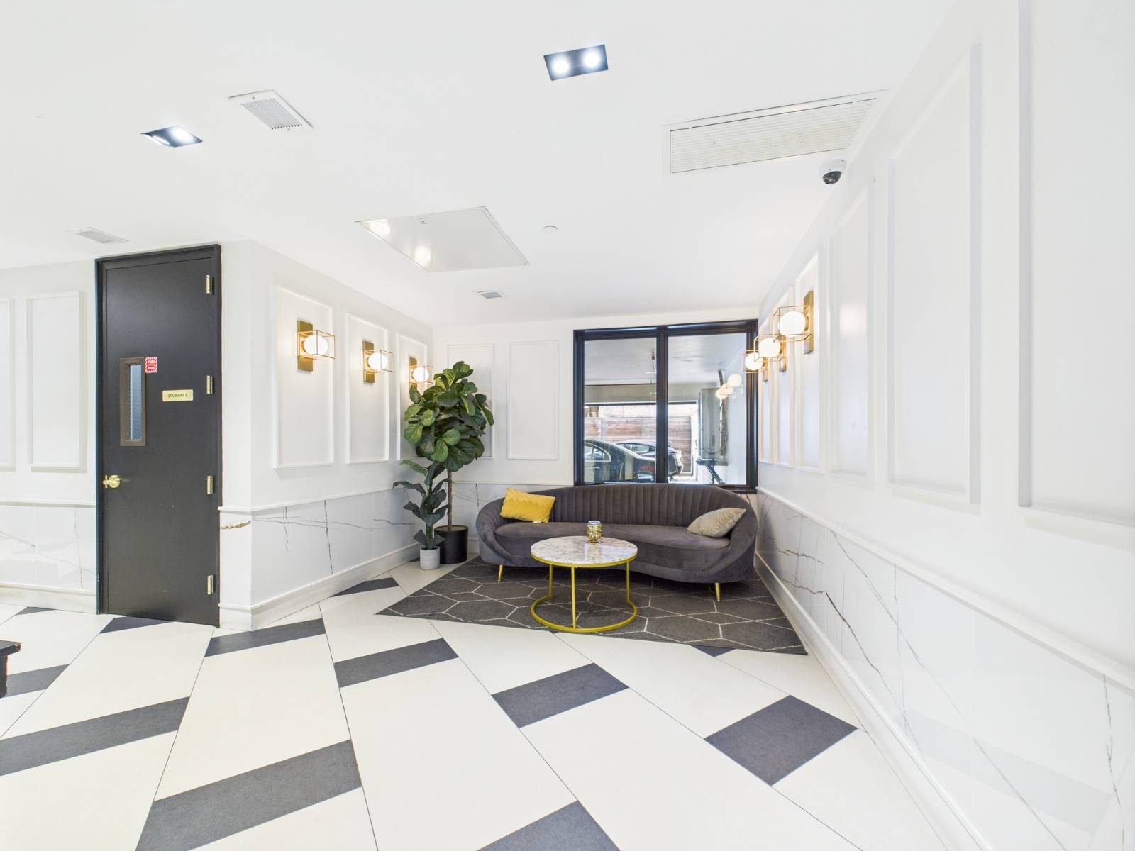 707 Willoughby Avenue 3B