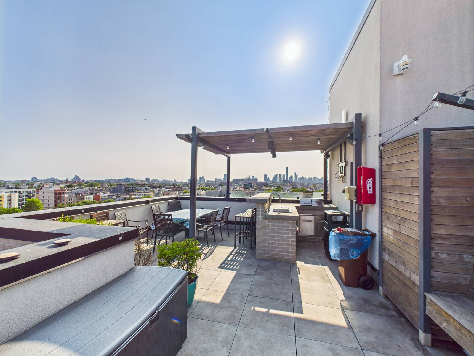 707 Willoughby Avenue 3B