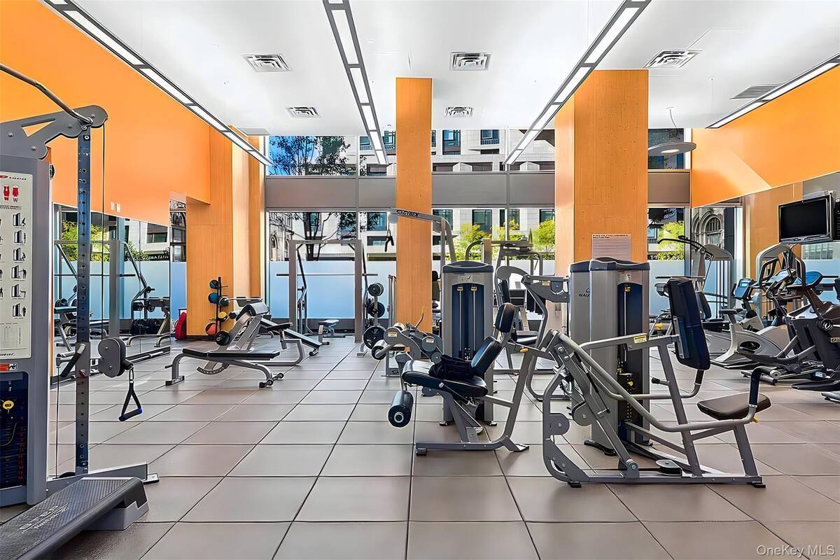 10 W End Avenue, #20B