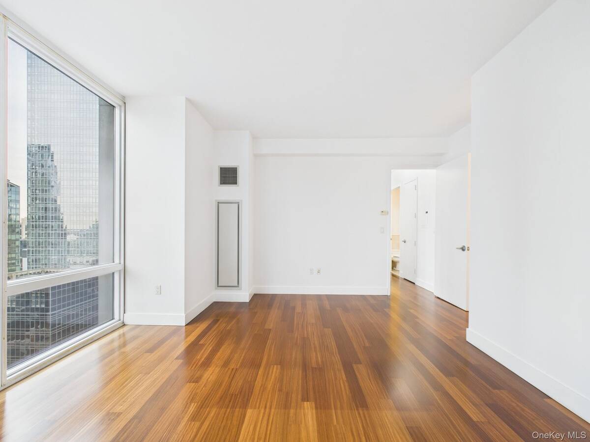 10 W End Avenue, #20B