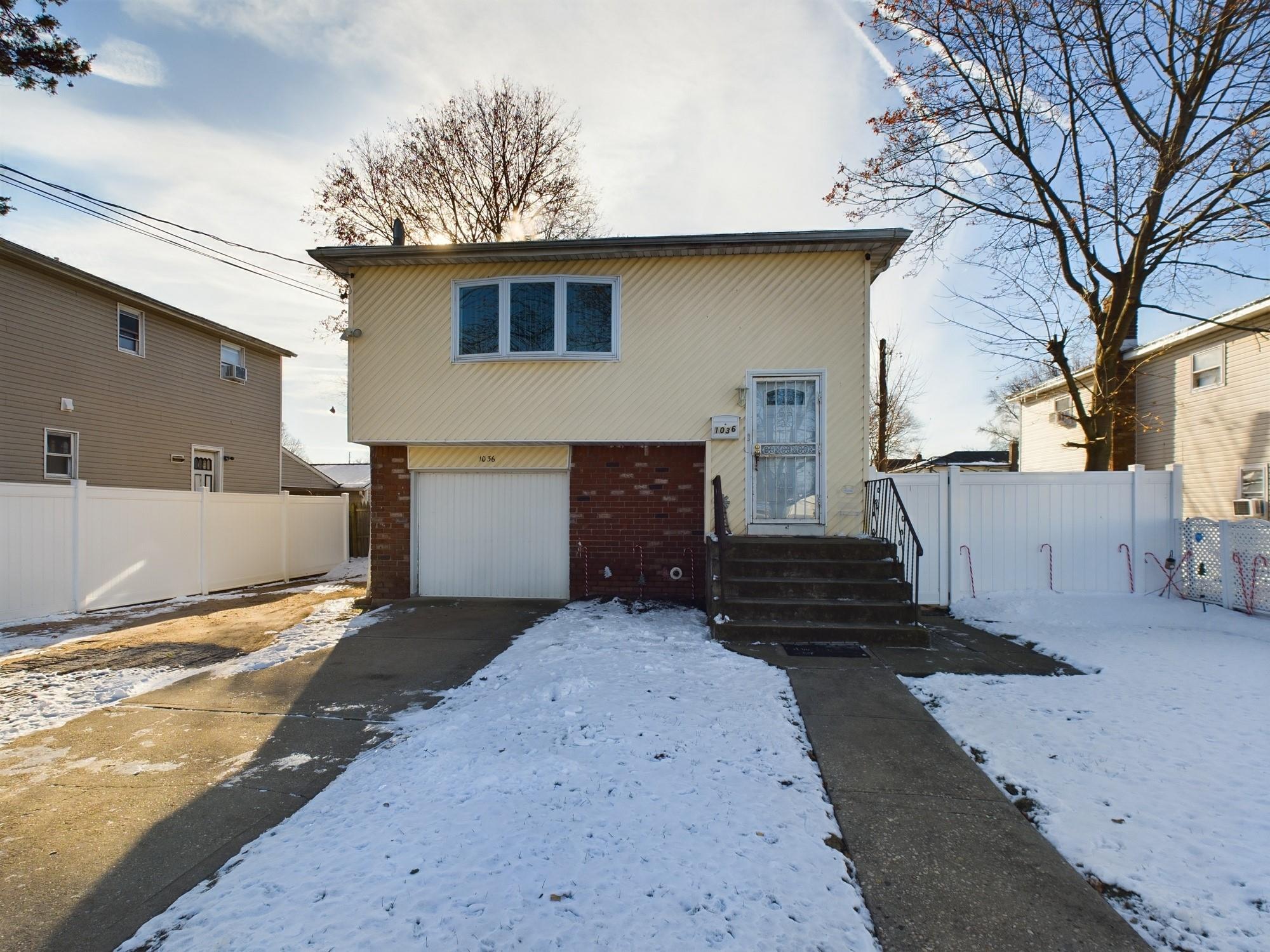 1036 Prospect Avenue