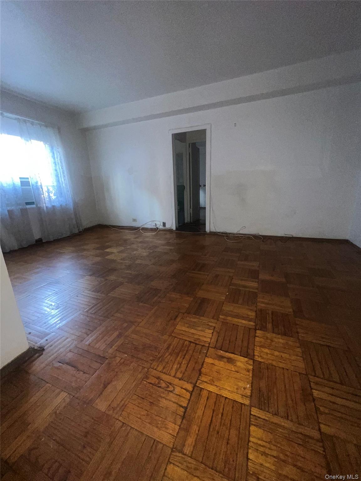 2055 Saint Raymond Ave Unit: 1B